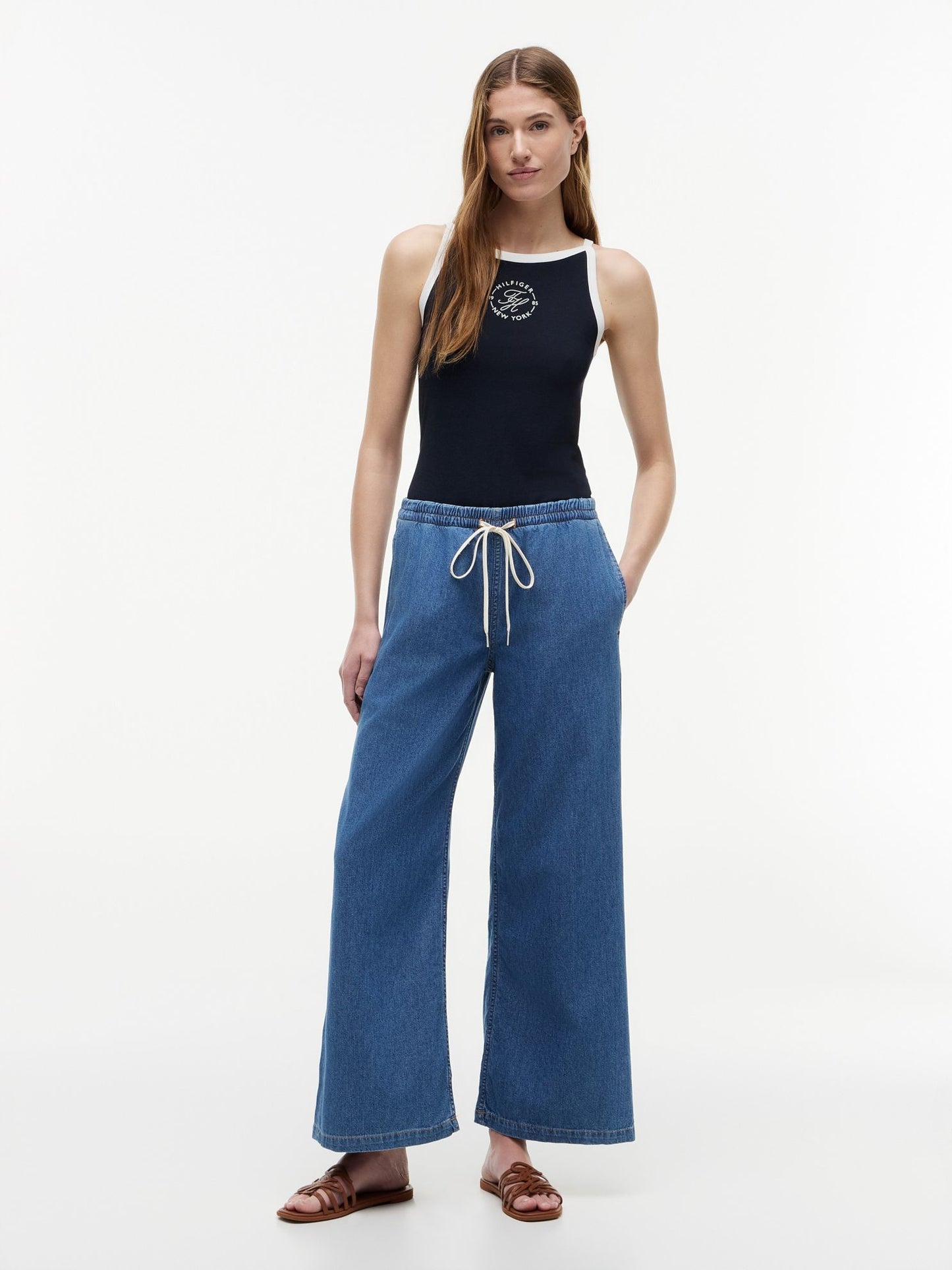 Tommy Hilfiger Mid-Rise Wide Leg Pull-On Jean