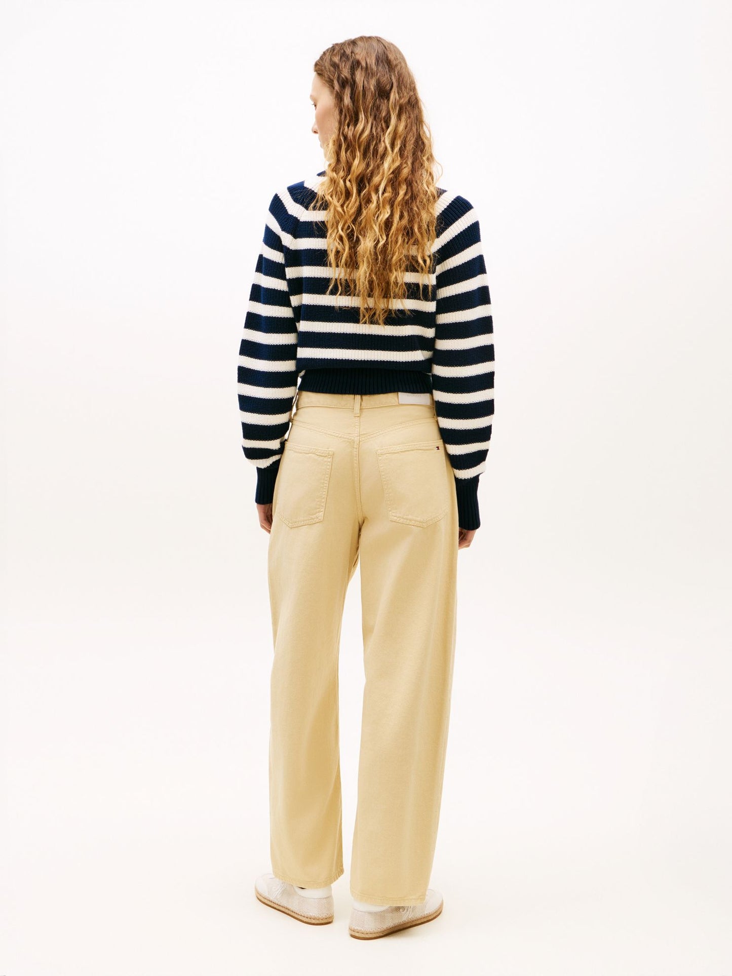 Tommy Hilfiger Mid-Rise Barrel Jean