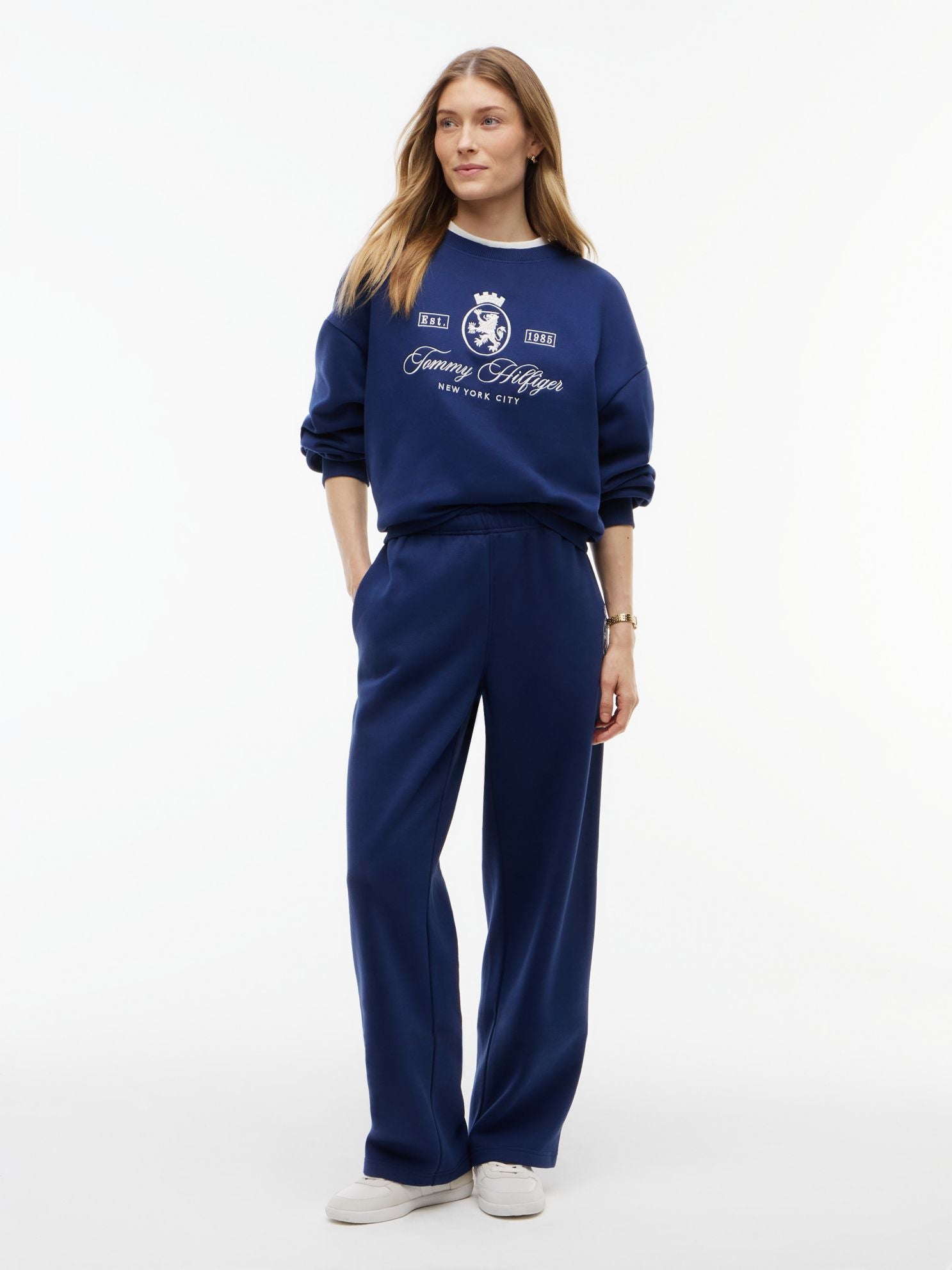 Tommy Hilfiger Varsity Crest Brushed-Back Sweatpant
