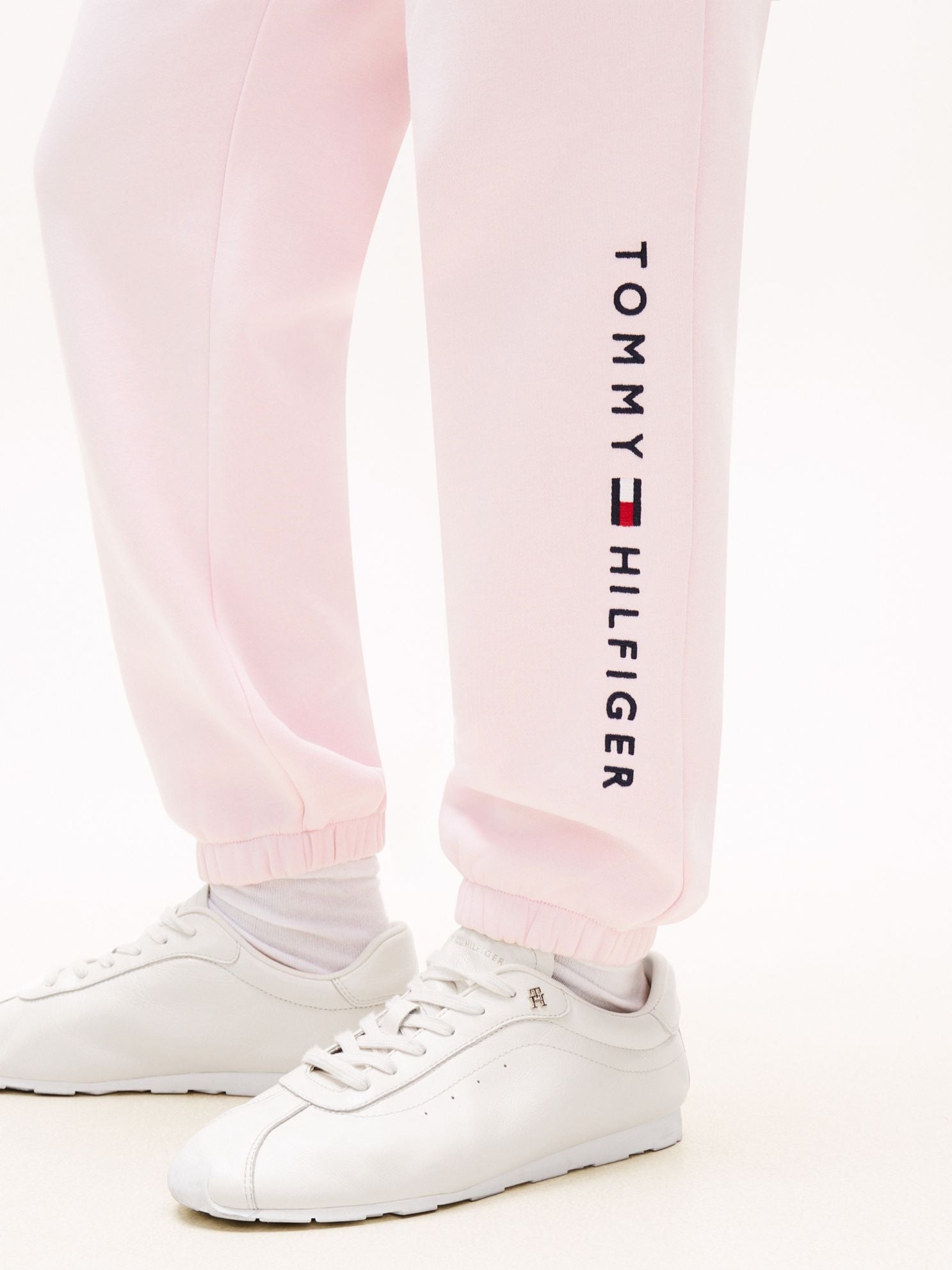Tommy Hilfiger Embroidered Tommy Logo Sweatpant