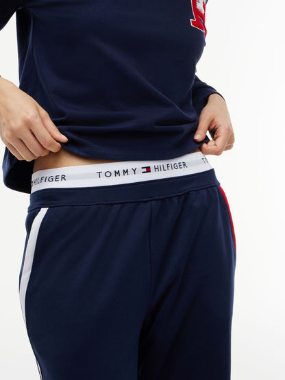 Tommy Hilfiger Cropped Pullover & Pant Sleep Set