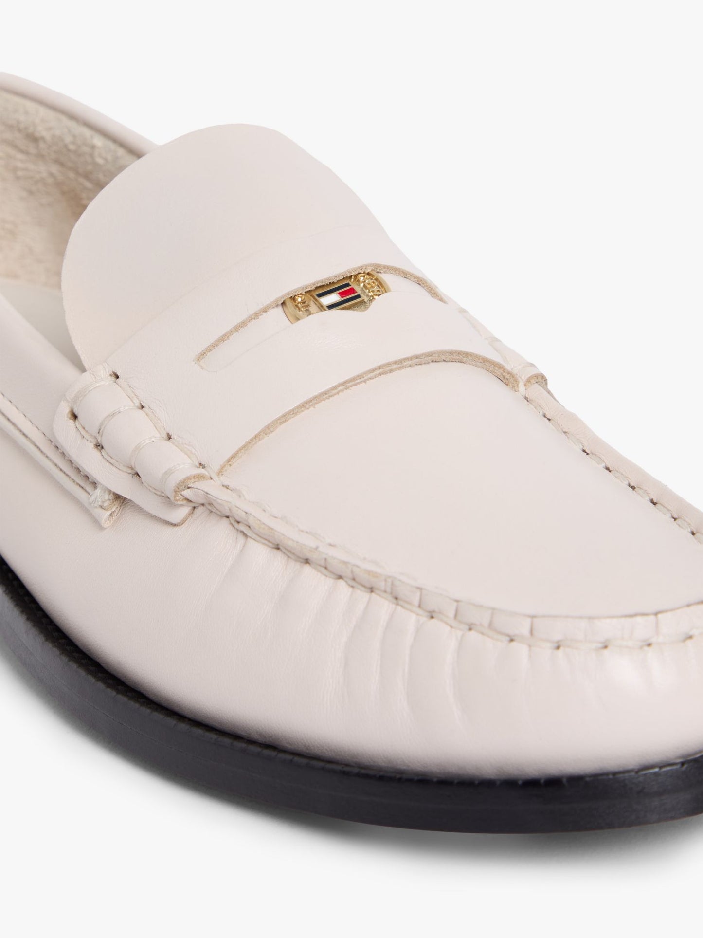 Tommy Hilfiger Smooth Leather Penny Loafer