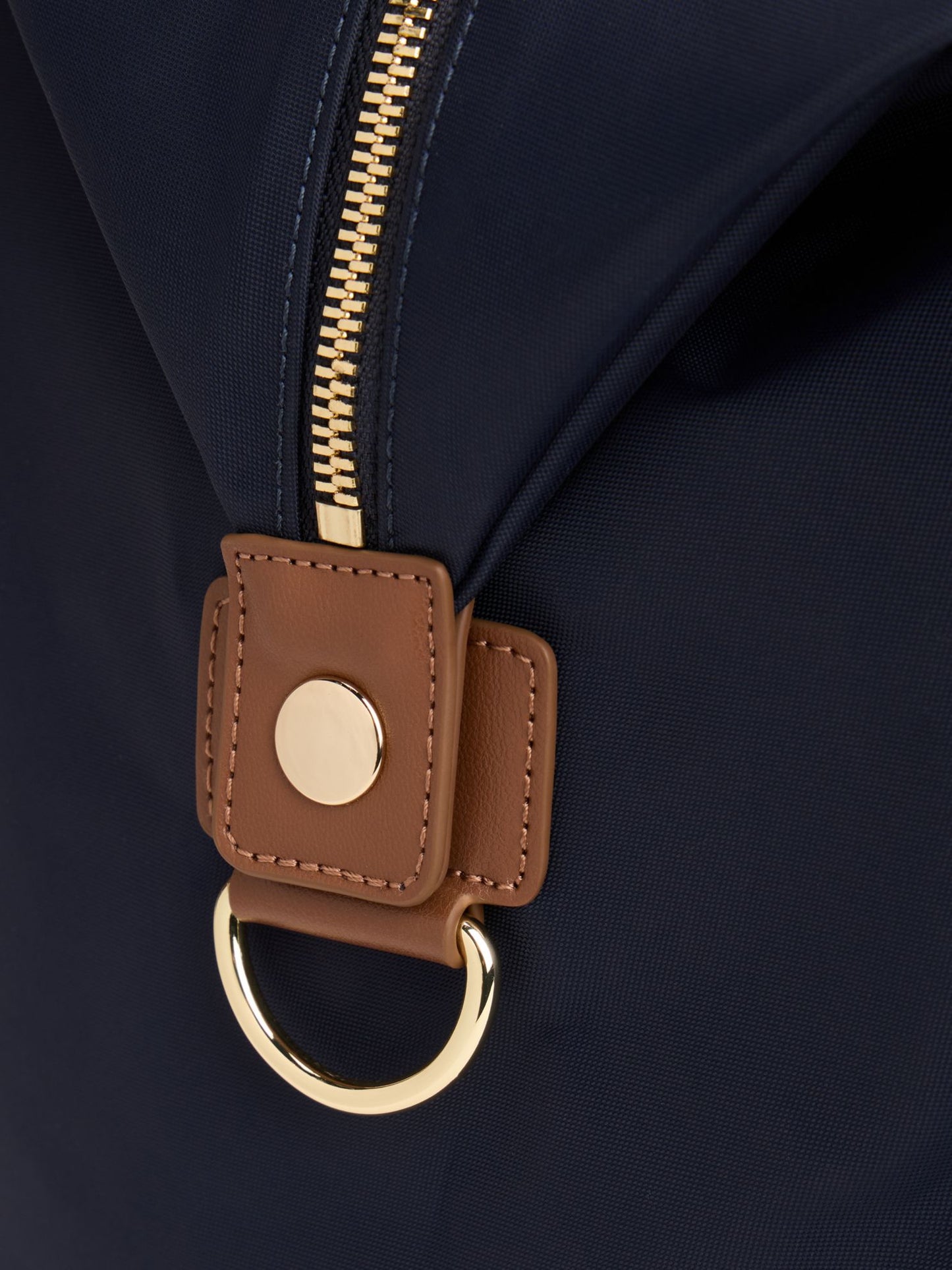 Tommy Hilfiger Lightweight Weekender Bag