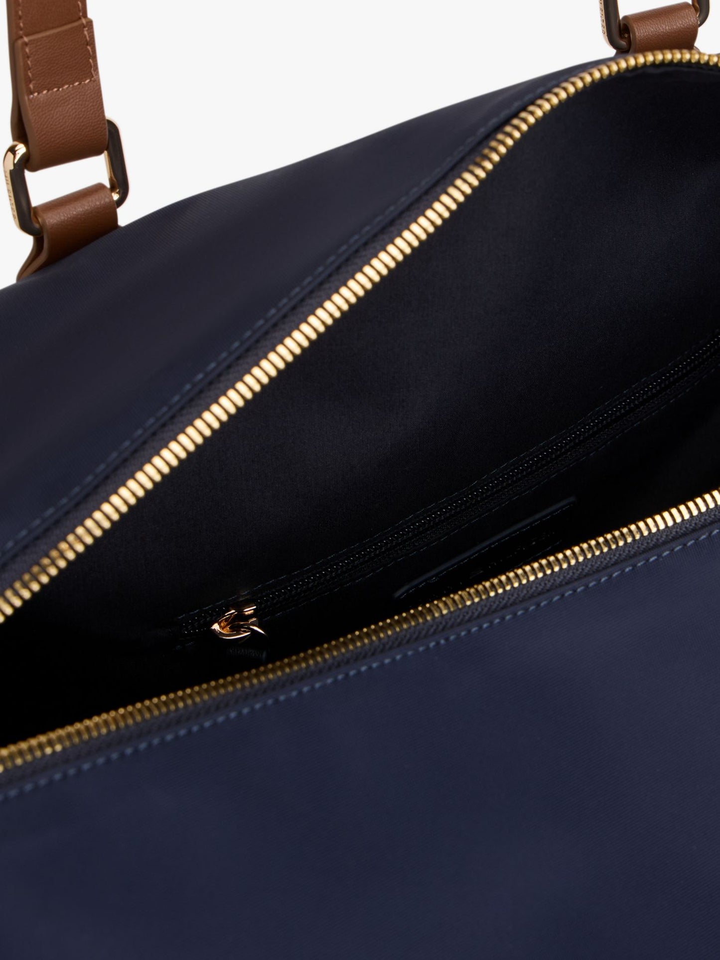 Tommy Hilfiger Lightweight Weekender Bag
